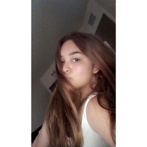 Meet your Posher, Janelle